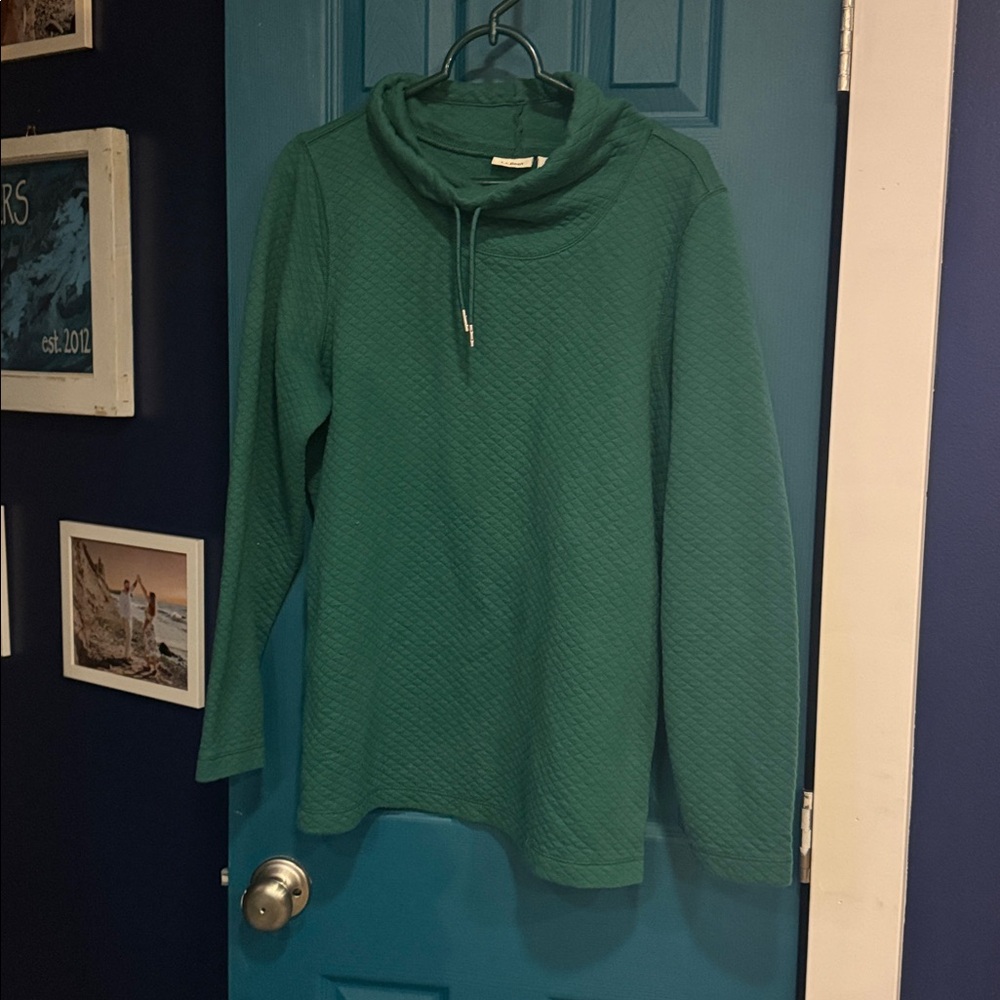 L.L. Bean Forest Green Cowl Neck Quilted Top - L - Picture 2 of 5
